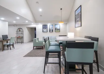 Baymont by Wyndham Tuscaloosa hotel thumbnail 3