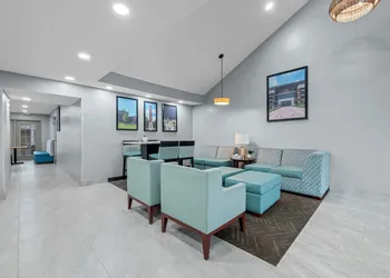 Baymont by Wyndham Tuscaloosa hotel thumbnail 4