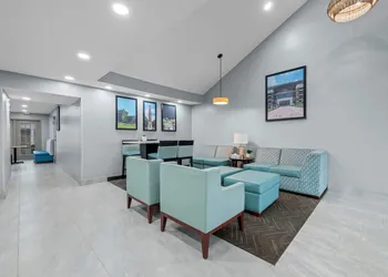 Baymont by Wyndham Tuscaloosa hotel thumbnail 4