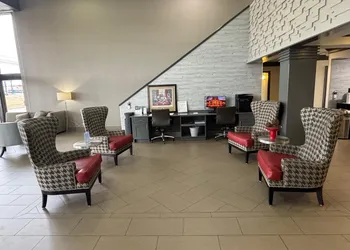 Ramada by Wyndham Tuscaloosa hotel thumbnail 5