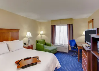 Hampton Inn & Suites Fredericksburg South hotel thumbnail 6