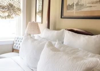 Ironclad Inn & Bourbon Room hotel thumbnail 7