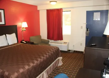 Americas Best Value Inn Fredericksburg N hotel thumbnail 8