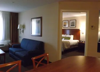 Candlewood Suites Fredericksburg by IHG hotel thumbnail 3