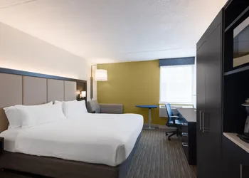 Holiday Inn Express Ramsey-Mahwah by IHG hotel thumbnail 2