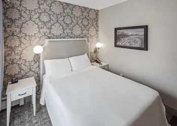 Hotel Seward hotel thumbnail 6