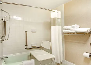 Ramada by Wyndham West Memphis hotel thumbnail 7