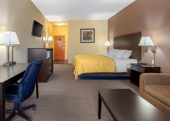 Quality Inn West Memphis I-40 hotel thumbnail 8