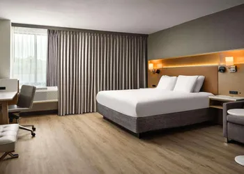 Radisson Hotel West Memphis hotel thumbnail 4