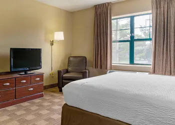 Extended Stay America Suites Toledo Holland hotel thumbnail 8