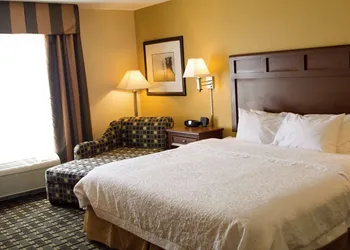 Hampton Inn & Suites Columbia at University hotel thumbnail 6