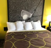 Super 8 by Wyndham Augusta hotel detail image 7