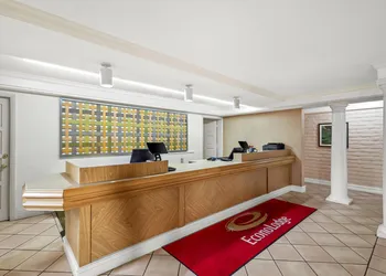 Econo Lodge Augusta North - Washington Road hotel thumbnail 6