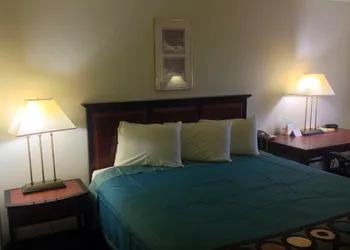 Super 8 by Wyndham Augusta/Ft Eisenhower Area hotel thumbnail 4