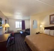 Days Inn & Suites by Wyndham Laredo hotel detail image 4