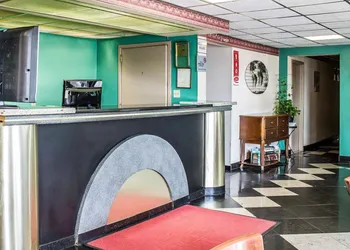 Econo Lodge Scranton near Montage Mountain hotel thumbnail 3