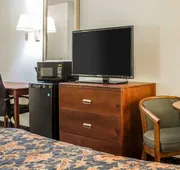 Econo Lodge Scranton near Montage Mountain hotel detail image 7