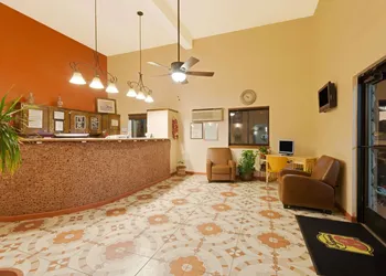Super 8 by Wyndham Las Cruces/White Sands Area hotel thumbnail 2