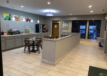 Quality Inn Michigan City South hotel thumbnail 3