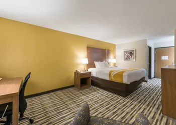Quality Inn Michigan City South hotel thumbnail 4