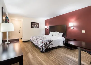Red Roof Inn Murfreesboro hotel thumbnail 7