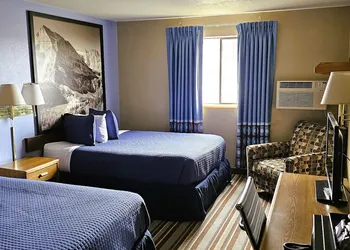 Grizzly Inn hotel thumbnail 8