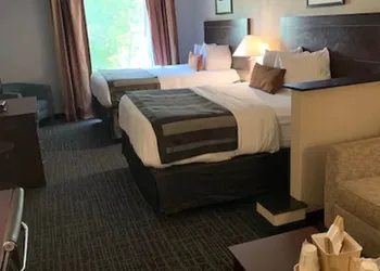 Wingate Athens hotel thumbnail 4