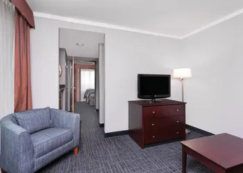 Wingate Athens hotel thumbnail 8