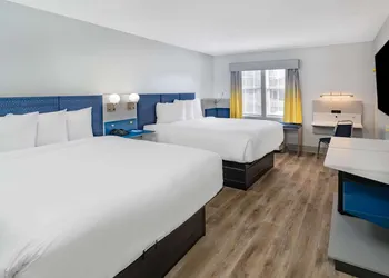 Microtel Inn by Wyndham Athens hotel thumbnail 8
