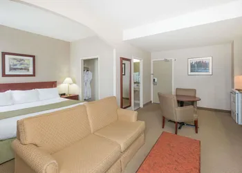 Ramada by Wyndham St. John's hotel thumbnail 7