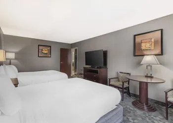 Best Western Concord Inn & Suites hotel thumbnail 8