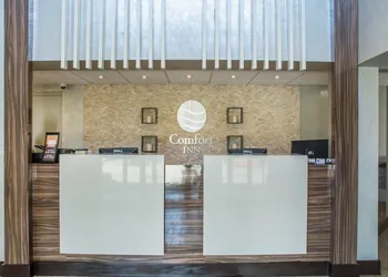 Comfort Inn Burlington hotel thumbnail 6