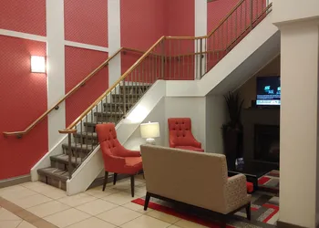 Best Western Plus Burlington Inn & Suites hotel thumbnail 2