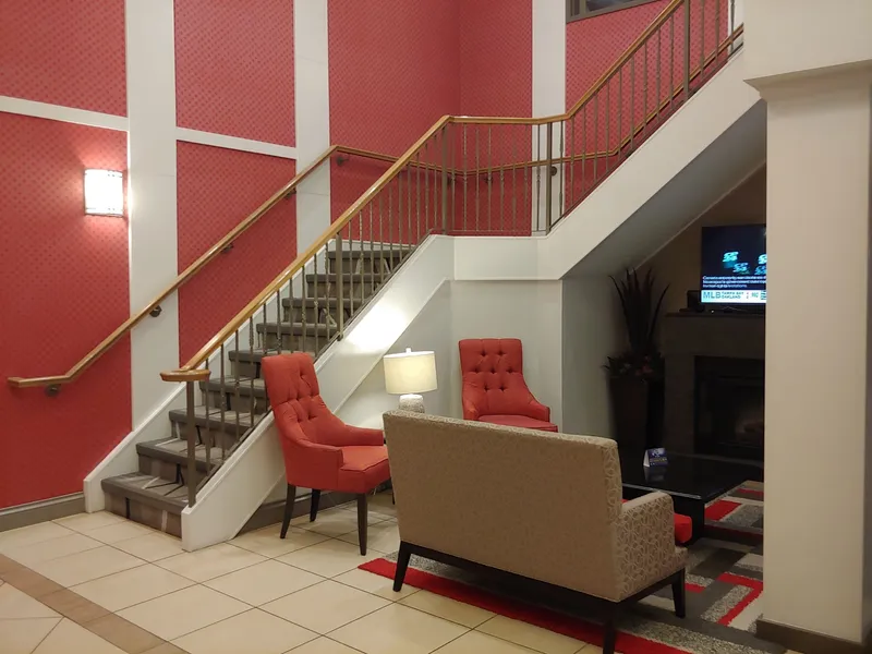 Best Western Plus Burlington Inn & Suites hotel detail image 2