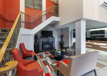 Best Western Plus Burlington Inn & Suites hotel thumbnail 6