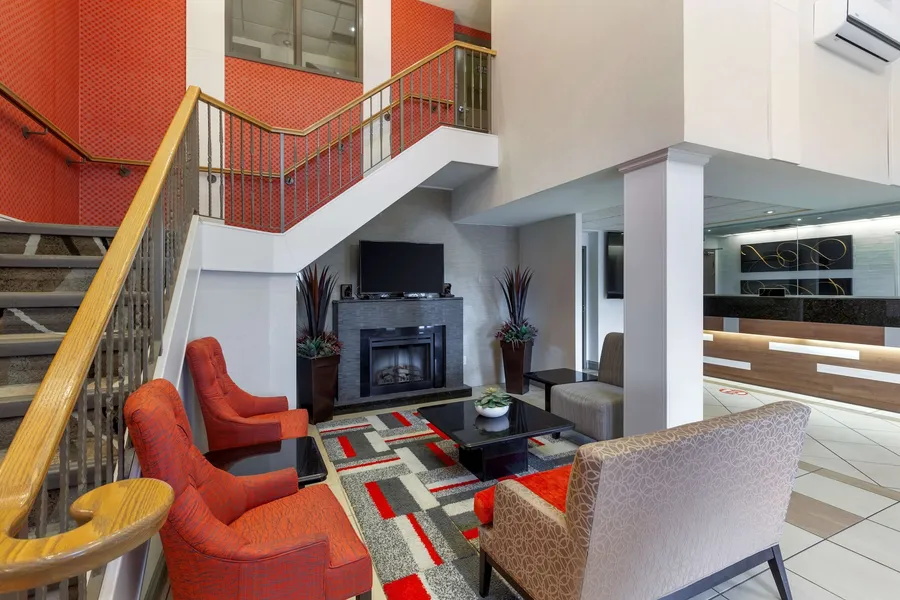 Best Western Plus Burlington Inn & Suites hotel detail image 6