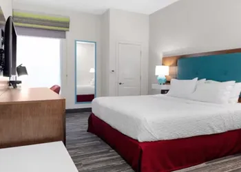 Hampton Inn by Hilton Concord/Bow hotel thumbnail 8