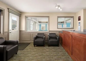 Travelodge by Wyndham Salmon Arm hotel thumbnail 3