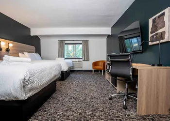 Northwinds Hotel Revelstoke hotel thumbnail 5
