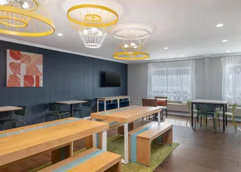 Spark by Hilton Springfield Eugene hotel thumbnail 4