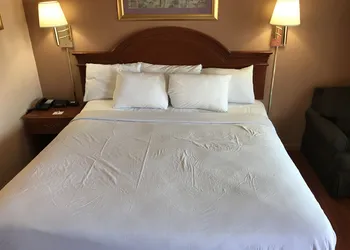 Americas Best Value Inn Eugene hotel thumbnail 8