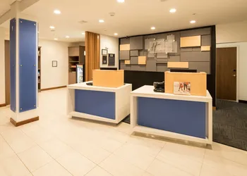 Holiday Inn Express Hotel & Suites Bay City by IHG hotel thumbnail 2