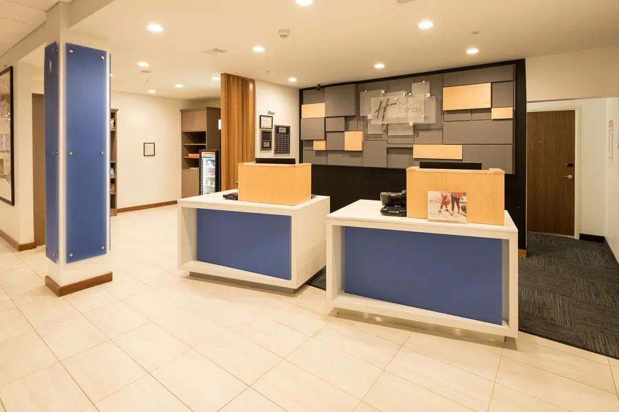 Holiday Inn Express Hotel & Suites Bay City by IHG hotel detail image 2