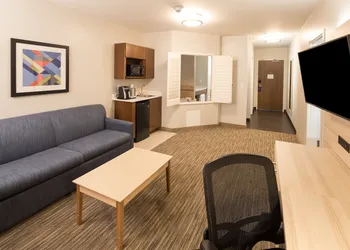 Holiday Inn Express Hotel & Suites Bay City by IHG hotel thumbnail 8