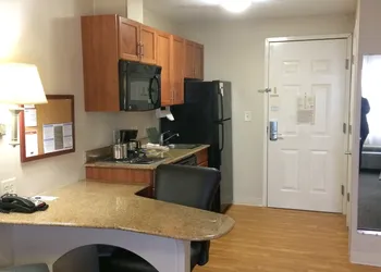 Candlewood Suites Jacksonville by IHG hotel thumbnail 8