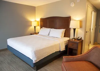 Hampton Inn & Suites Jacksonville hotel thumbnail 8