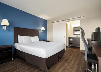 Baymont by Wyndham Kingman hotel thumbnail 8