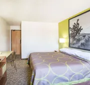 Super 8 by Wyndham Kingman hotel detail image 3
