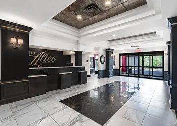 Hotel Alice At Atlantic Beach hotel thumbnail 3