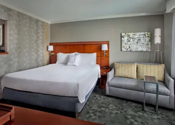 Sonesta Select Tinton Falls Eatontown hotel thumbnail 8